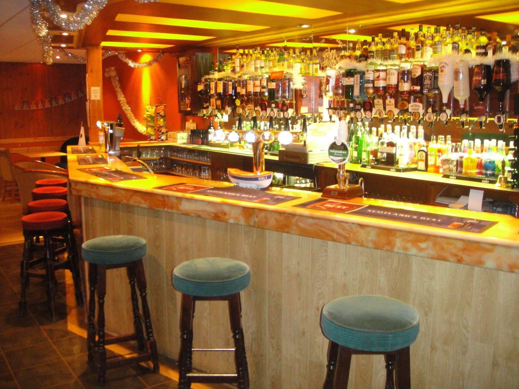 The Royal Hotel Blairgowrie and Rattray ภายนอก รูปภาพ