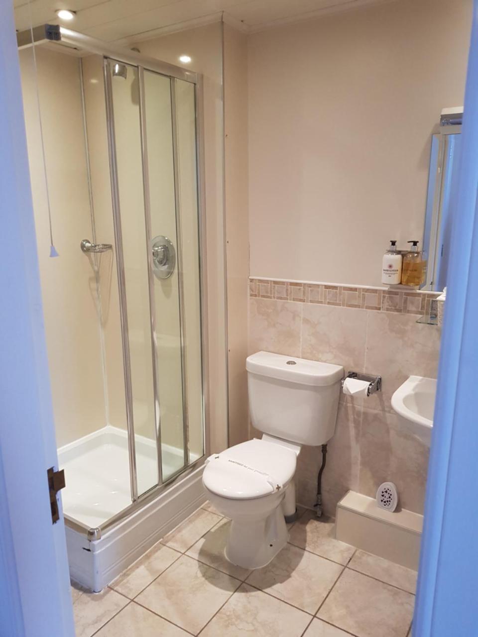 The Royal Hotel Blairgowrie and Rattray ภายนอก รูปภาพ