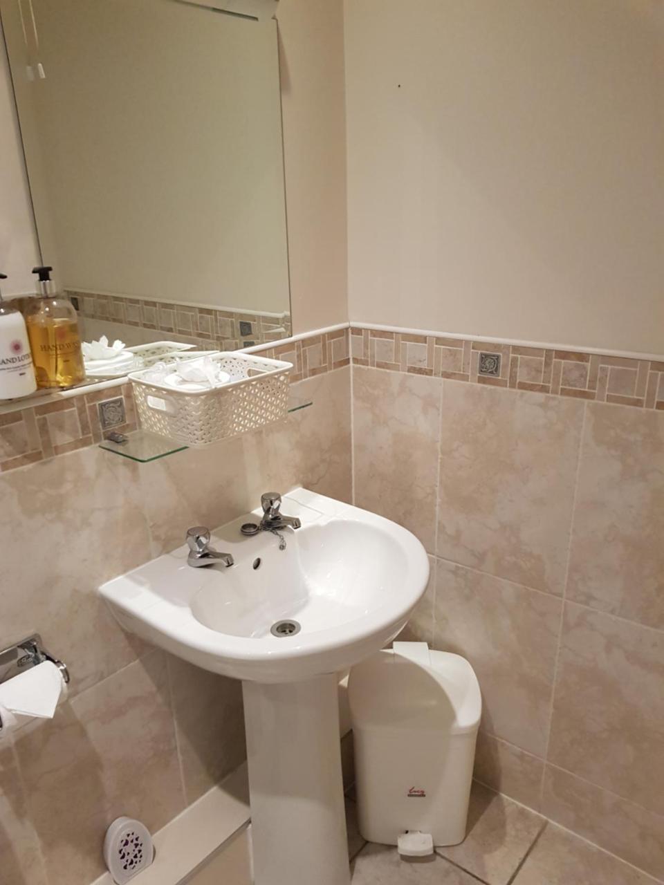 The Royal Hotel Blairgowrie and Rattray ภายนอก รูปภาพ
